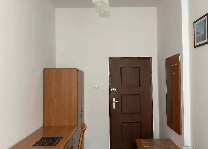 Babel Hostel, Dworzec Pkp, Rynek *