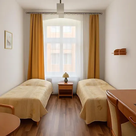 Babel Hostel, Dworzec Pkp, Rynek