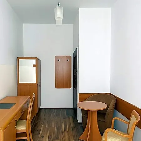 Babel Hostel, Dworzec Pkp, Rynek Вроцлав
