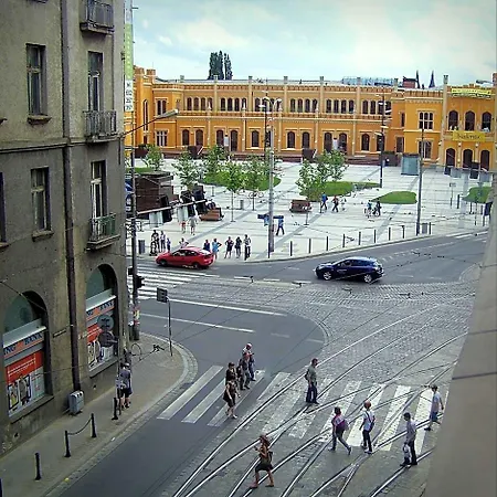 Babel Hostel, Dworzec Pkp, Rynek Хостел *