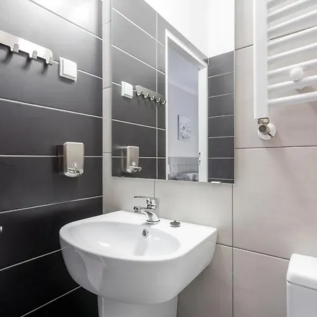 Babel Hostel, Dworzec Pkp, Rynek Hostel *