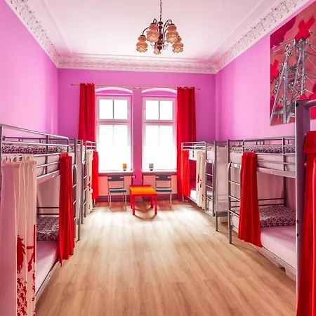 Babel Hostel, Dworzec Pkp, Rynek 旅馆 *